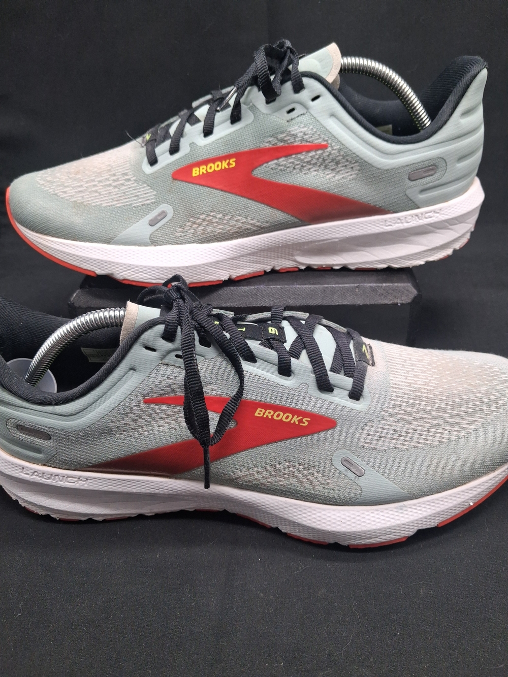 Brooks Launch 9 Men's Running Shoes — Grey with Red Accents